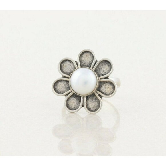 Sterling Silver Pearl Flower Ring size 6 3/4 - Picture 5 of 6